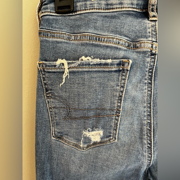 American Eagle Stretch Super High-Rise Flare, Medium Wash, Size 0 - Picture 7 of 12